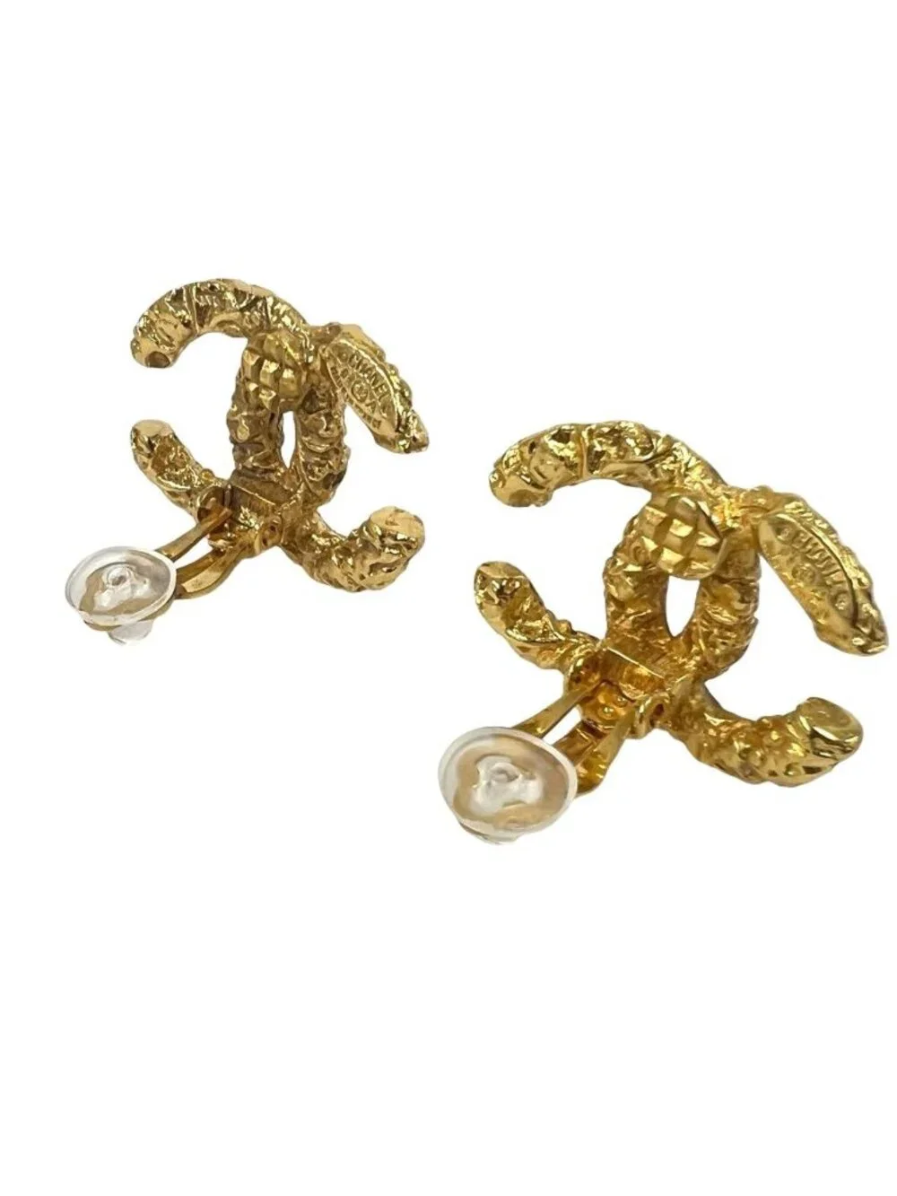 Chanel With Rice 93A Vintage CC Logo Lava Motif Earrings Gold